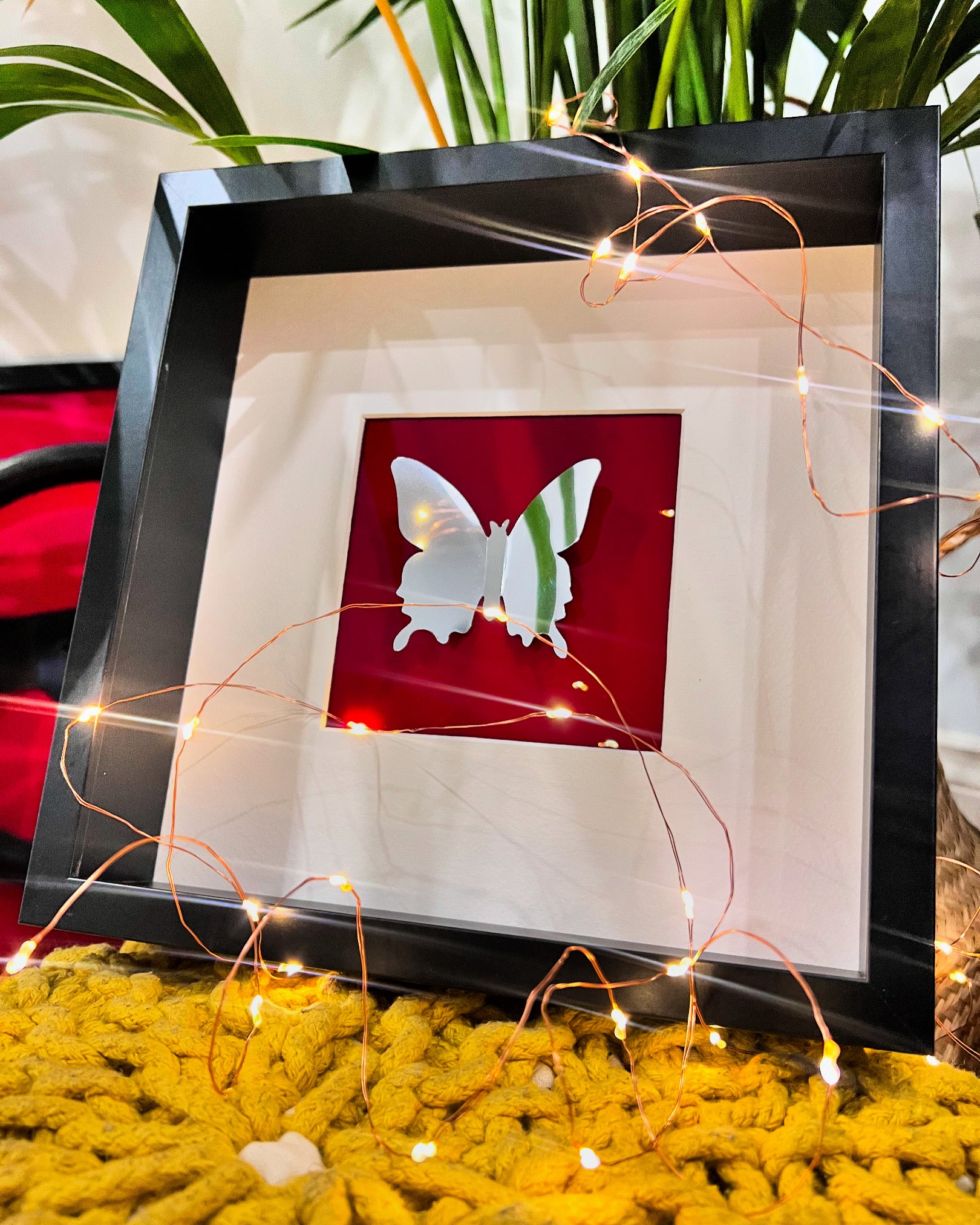 EmiraArt Red & Black